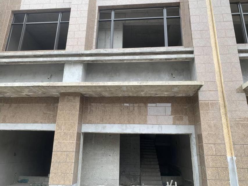 泰兴市悦府4幢112室再次公开招租