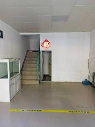 包头市东河区站北路东官房小区2号商业楼-13号底店出租（年租金：15000元/年，租期2年）