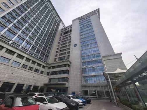 南通市崇川区西寺路20号南通大学附属医院6号楼一楼大厅通道北侧区域公开招租(国资监测编号GR2025JS1006596)