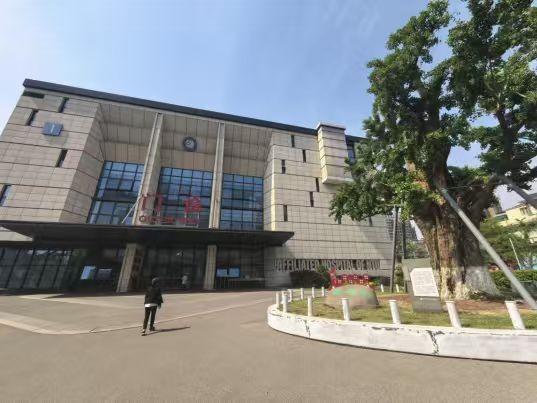 南通市崇川区西寺路20号南通大学附属医院门诊楼二楼西侧区域公开招租(国资监测编号GR2025JS1006594)