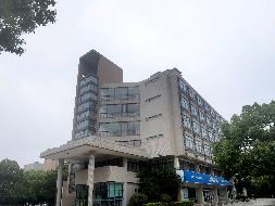江苏医药职业学院位于东园1号楼的房屋公开招租(国资监测编号GR2025JS1006637)