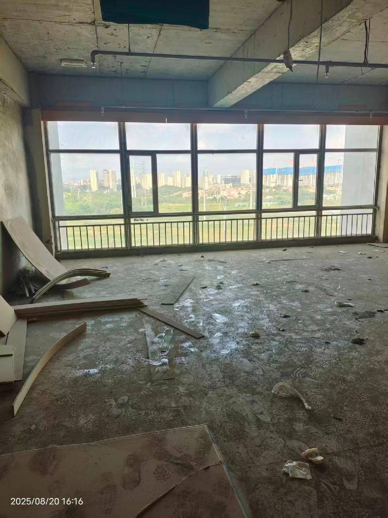 呼和浩特市赛罕区滨河南路保全庄农产品批发市场2号商务楼6层601-6015房产转让