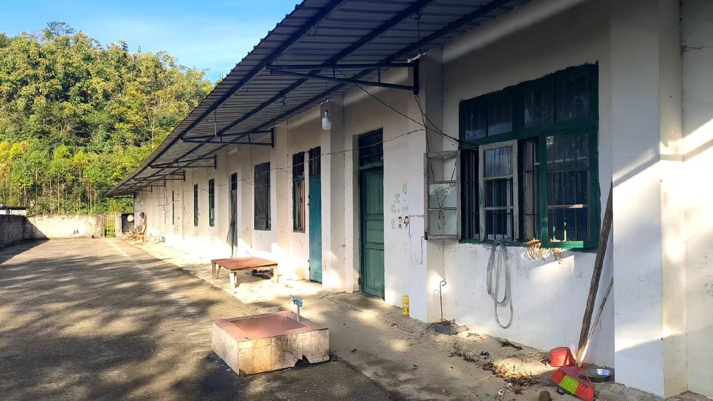 融安县大良镇新寨村小学教学点內约380平米校舍招租