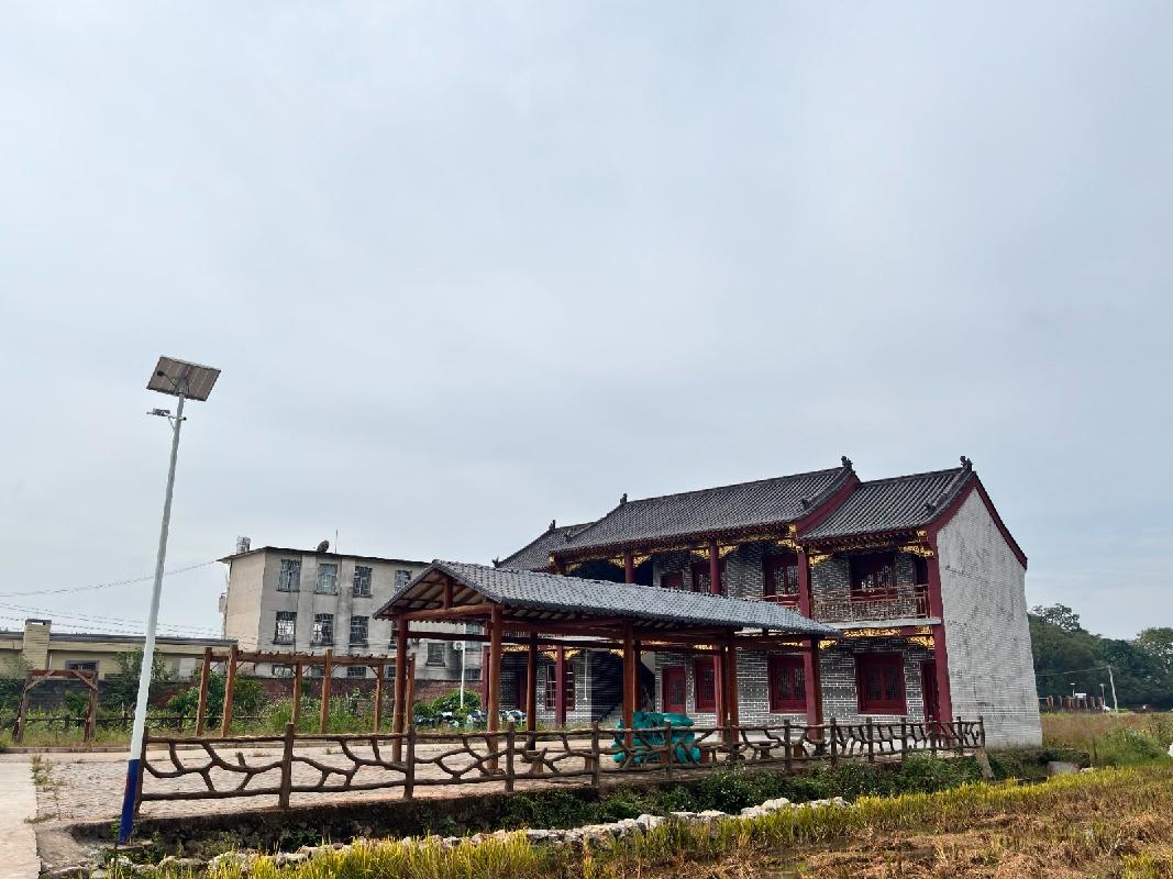 贺州市钟山县钟山镇杨岩村约300m2房屋招租项目
