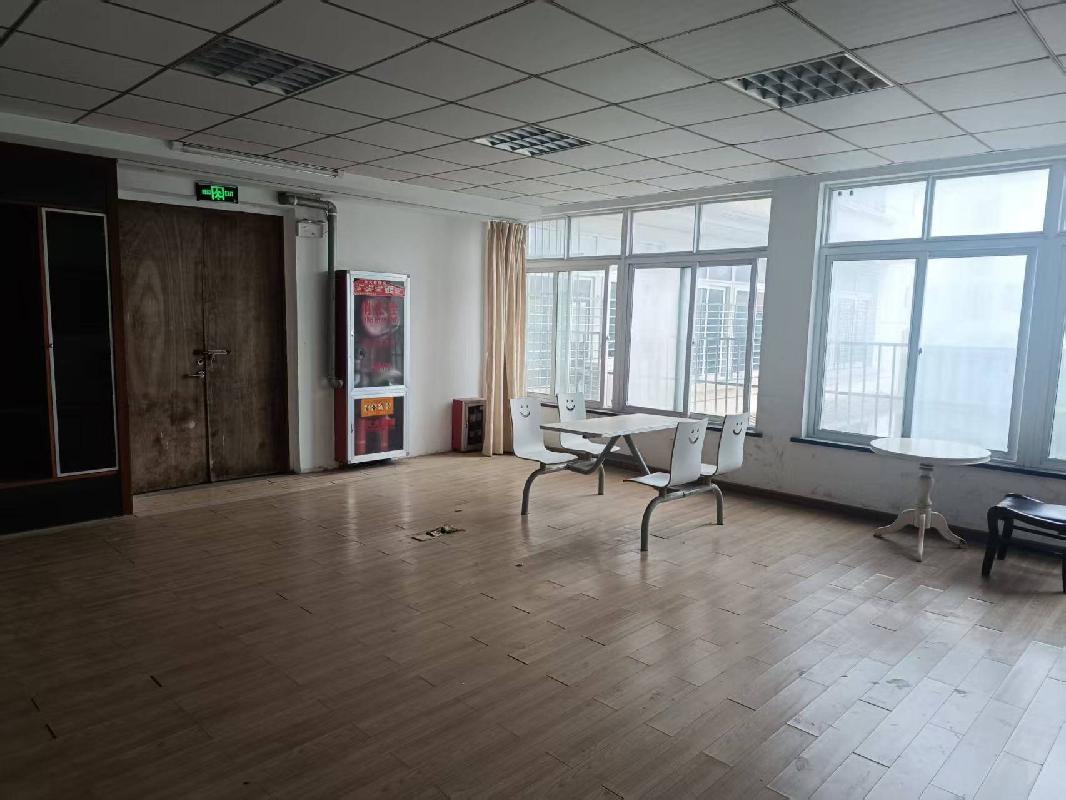 池州市贵池区建设西路综合楼302-1室商业用房出租公告(国资监测编号GR2025AH2002741)