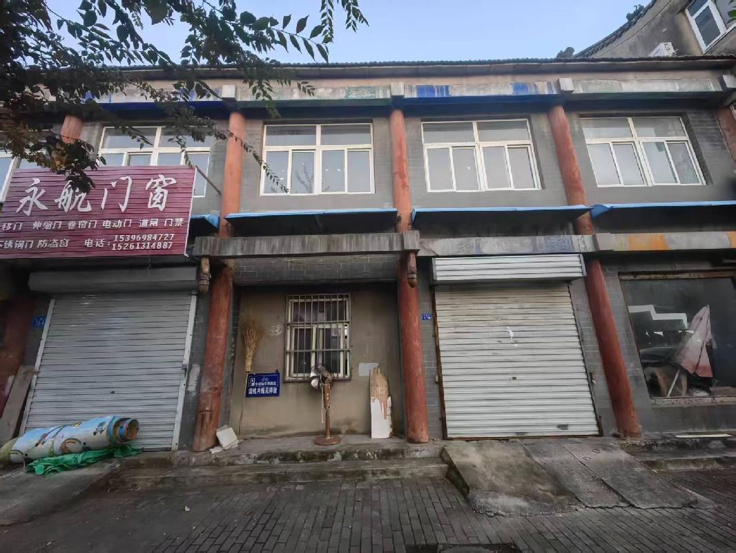 连云港市海州区马路口17号一楼南边第一间至第四间，二楼南边第一间至第四间招租交易公告