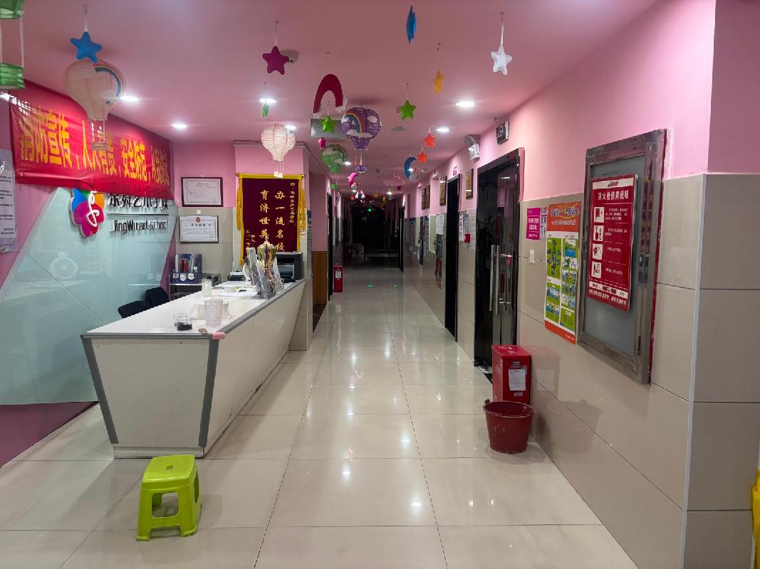 株洲市天元区长江北路1号华天大酒店综合楼3楼613㎡房屋(国资监测编号GR2025HN1002621)