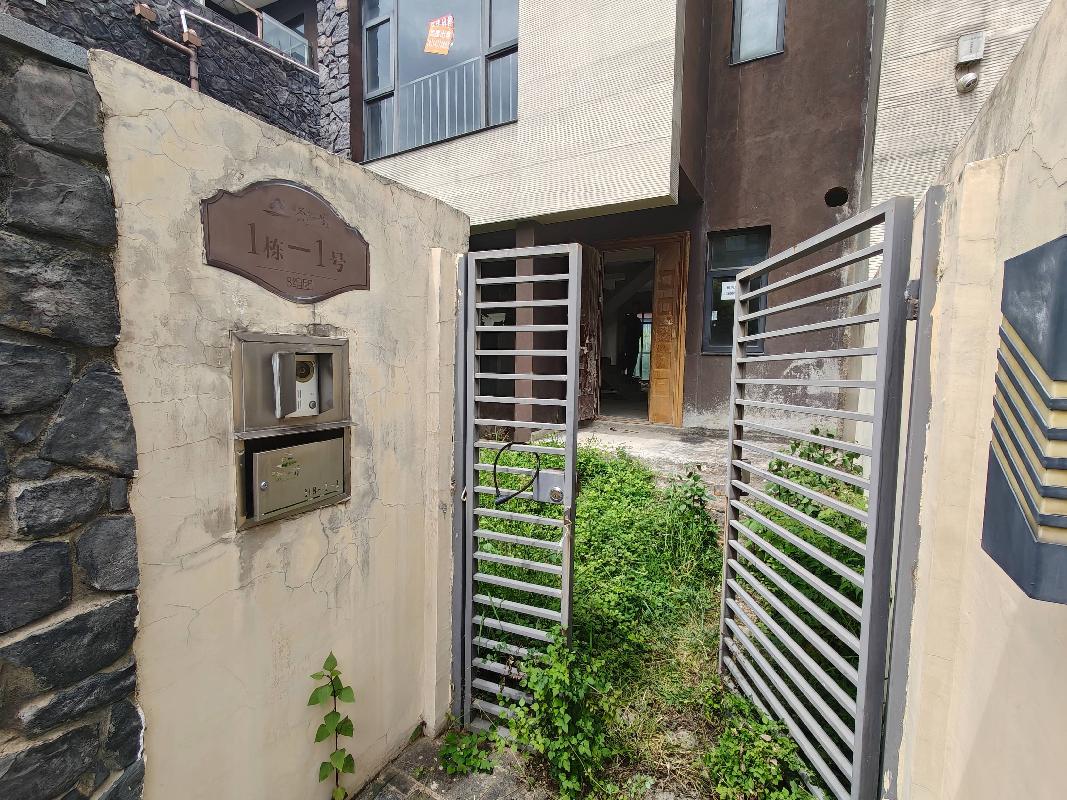 大理市太和街道苍海一墅小区H8组团1-1号商业（酒店套房）用房租赁(三次挂牌)(国资监测编号GR2025YN1001358-3)