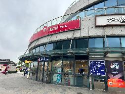 扬州市交通客运枢纽资产管理有限责任公司位于扬州市东部客运枢纽交通中心一层101、102号商铺的房屋公开招租(国资监测编号GR2025JS1006885)