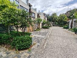 大理市太和街道苍海一墅小区H8组团1-1号商业（酒店套房）用房租赁(三次挂牌)(国资监测编号GR2025YN1001358-3)