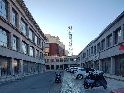 内蒙古农商银行乌拉特中旗支行持有的乌拉特中旗海流图镇亮马汇商住小区B4－商106等83处房产转让项目