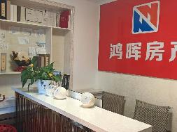 伊犁州公安局位于伊宁市斯大林街6巷3号家属楼1号商铺约44.20㎡对外招租，租期三年