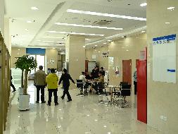 呼伦贝尔市万达建设大厦一楼西侧大厅一处房产招租（年租金底价418338元，租期3年）（住房公积金中心）(国资监测编号GR2025NM1007455)