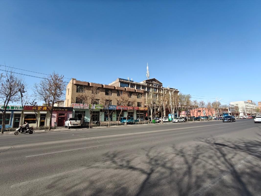 巴彦淖尔市临河区解放办解放西街北侧抵债资产（原和泰卢福宫3号资产）(二次挂牌)