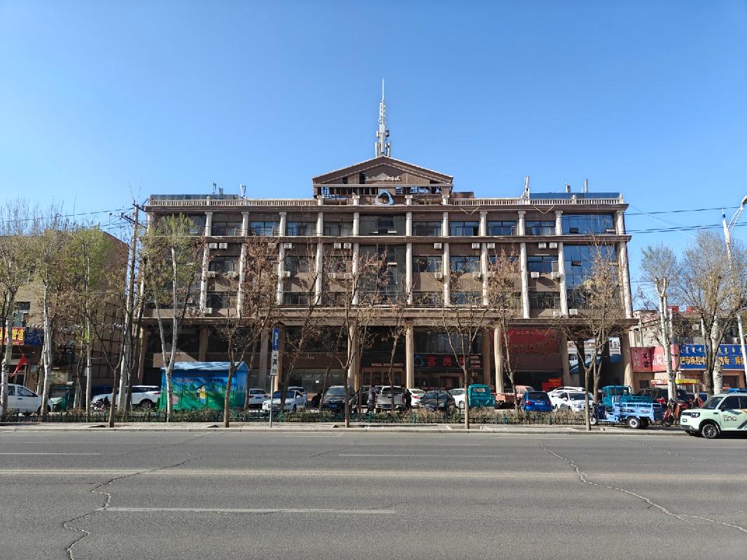 巴彦淖尔市临河区解放办解放西街北侧抵债资产（原和泰卢福宫1、2号资产）(二次挂牌)