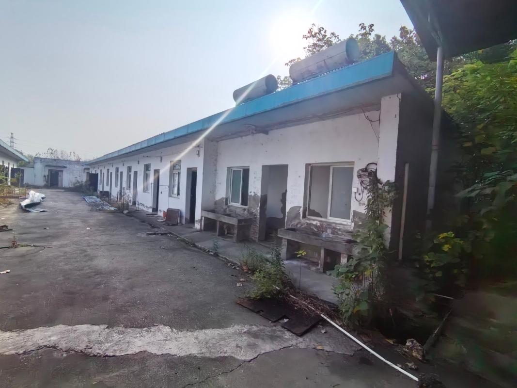 无为市姚沟镇人民政府拟拆除无为市姚沟镇南湖村厂房及附属物残值转让公告(国资监测编号GR2025AH2002861)