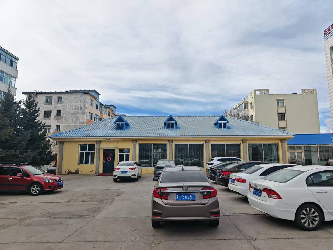 乌兰浩特市五一街翁根路38号兴安盟水务投资集团有限责任公司院内食堂房产出租（年租金底价18974.00元，租期1年）(国资监测编号GR2025NM1007486)