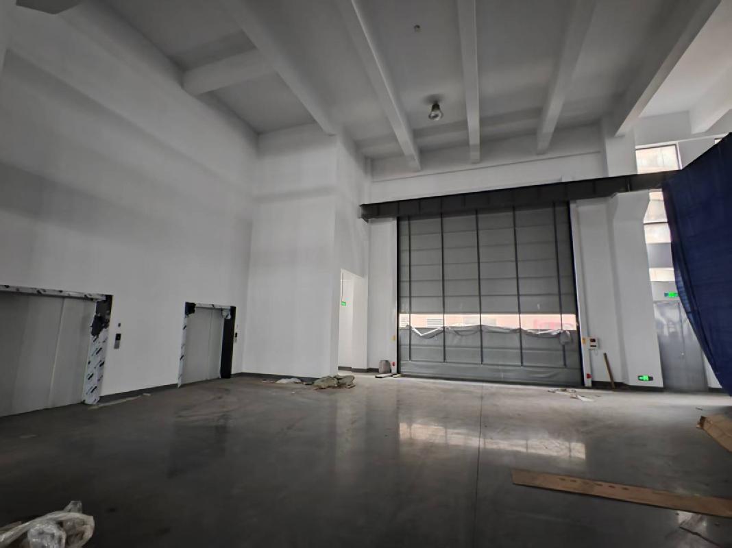 常州市新北区春桥路2号房地产及附属设施（国有工业用地11498平方米、有证房屋面积21992.24平方米）