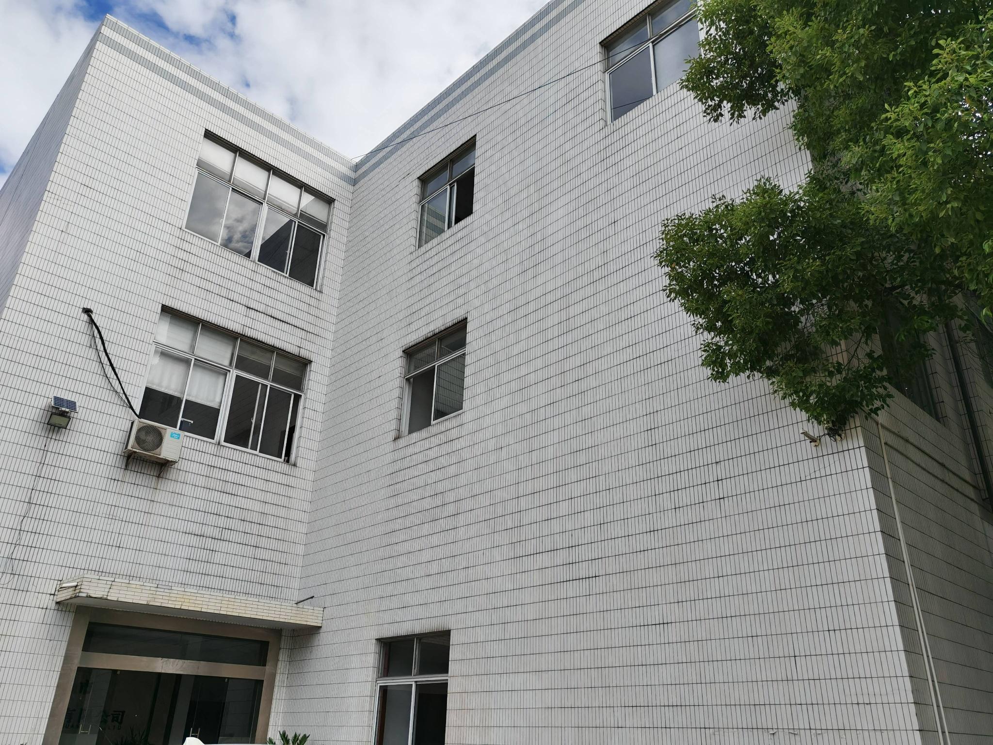 新区黄河西路2号-1招租公告