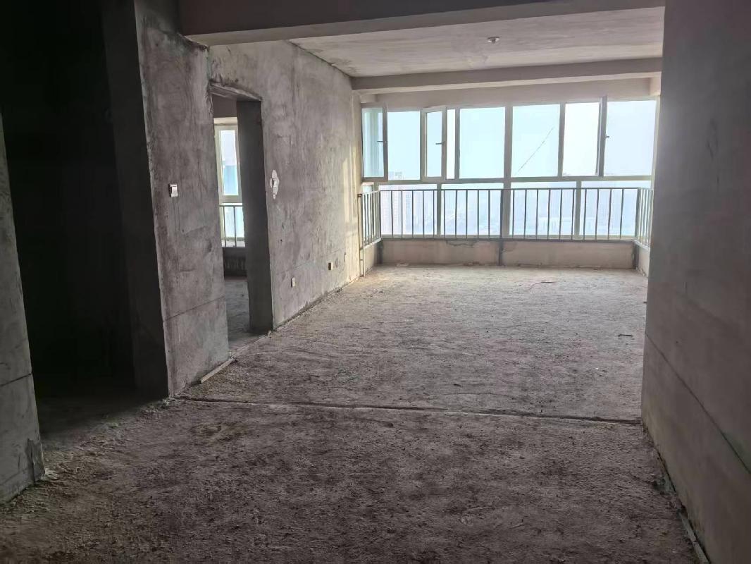 新疆天宏资产管理有限公司转让位于库车市新城街道友谊社区胜利路西3号飞越·帝都汇小区1幢3单元2004室(二次挂牌)(国资监测编号GR2025XJ1001589-2)