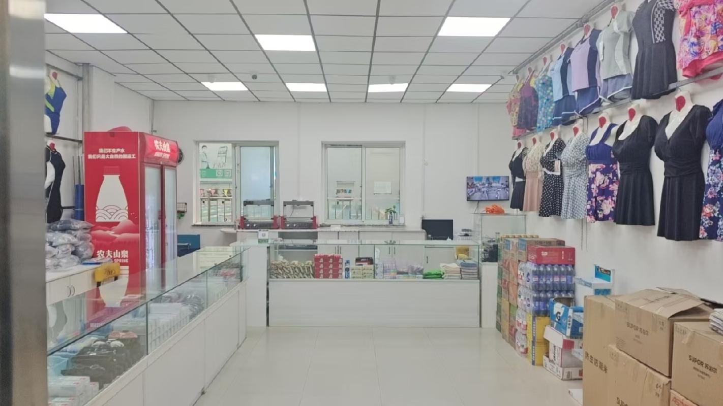内蒙古包头市昆都仑区游泳馆馆内店铺（53000元/年（含增值税），5年，内蒙古铁花文化产业投资有限责任公司）(国资监测编号GR2025NM1007495)