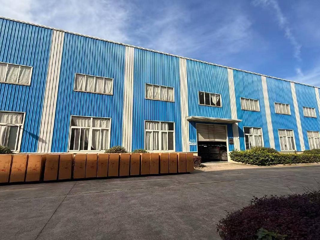 泰州市吉龙管材设备有限公司位于泰州市海陵区九龙镇龙园路211-1号厂区内的房屋建筑物、附属物、土地使用权、机器设备公开转让(国资监测编号GR2025JS1007950)