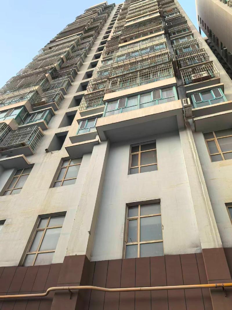 新疆天宏资产管理有限公司转让位于库车市新城街道友谊社区胜利路西3号飞越·帝都汇小区1幢3单元2303室(二次挂牌)