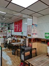 包头市阿尔丁商城北临新光西路兰州拉面底店公开招租（年租金底价：77942元，租期：3年）(内蒙古包钢房产物业集团有限公司)(国资监测编号GR2025NM1007510)