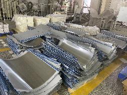 【北疆文化企业】2025年度印刷边角料废版转让（理论推算重量约35吨，竞拍起价11200元/吨）（内蒙古爱信达教育印务有限责任公司）(国资监测编号GR2025NM1007502)