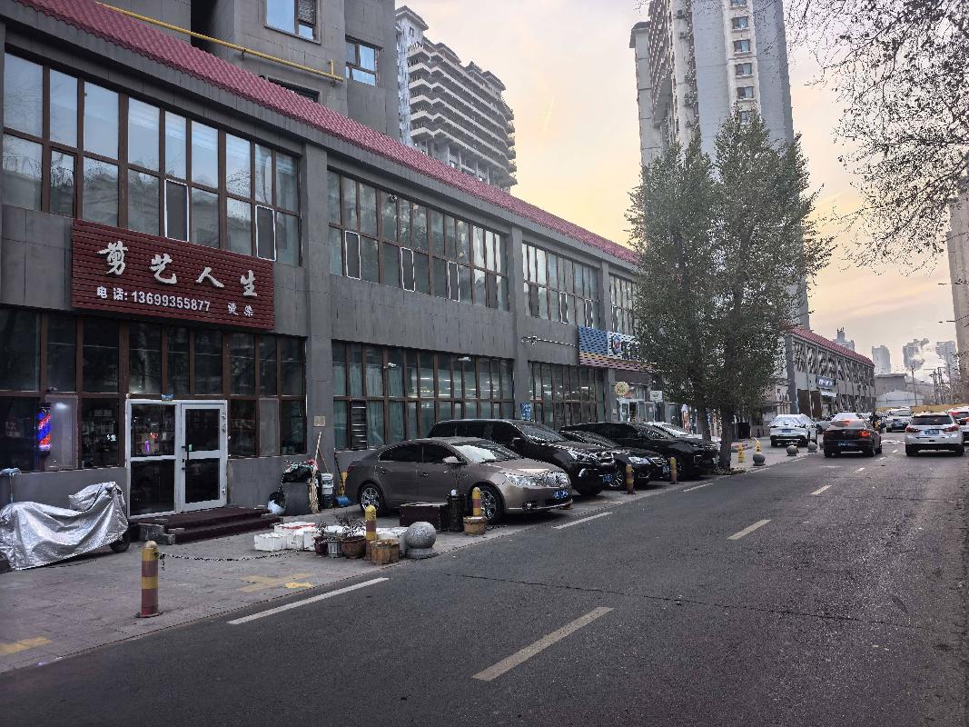 新疆生产建设兵团第十一师机关后勤服务中心租赁位于乌鲁木齐市高新技术开发区（新市区）河滩北路1067号建工师小区4栋一层部分房产（4-4号45㎡门面）(国资监测编号GR2025XJ1001743)