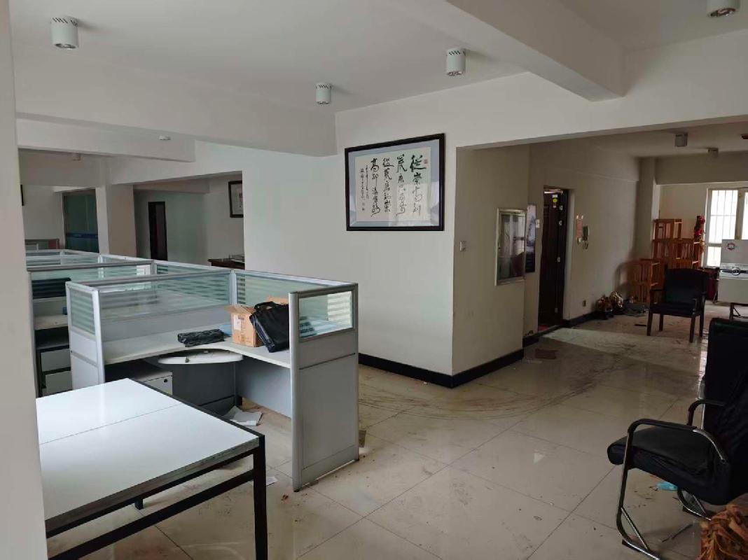 新疆新合融资担保有限公司转让位于乌鲁木齐市4处房产
