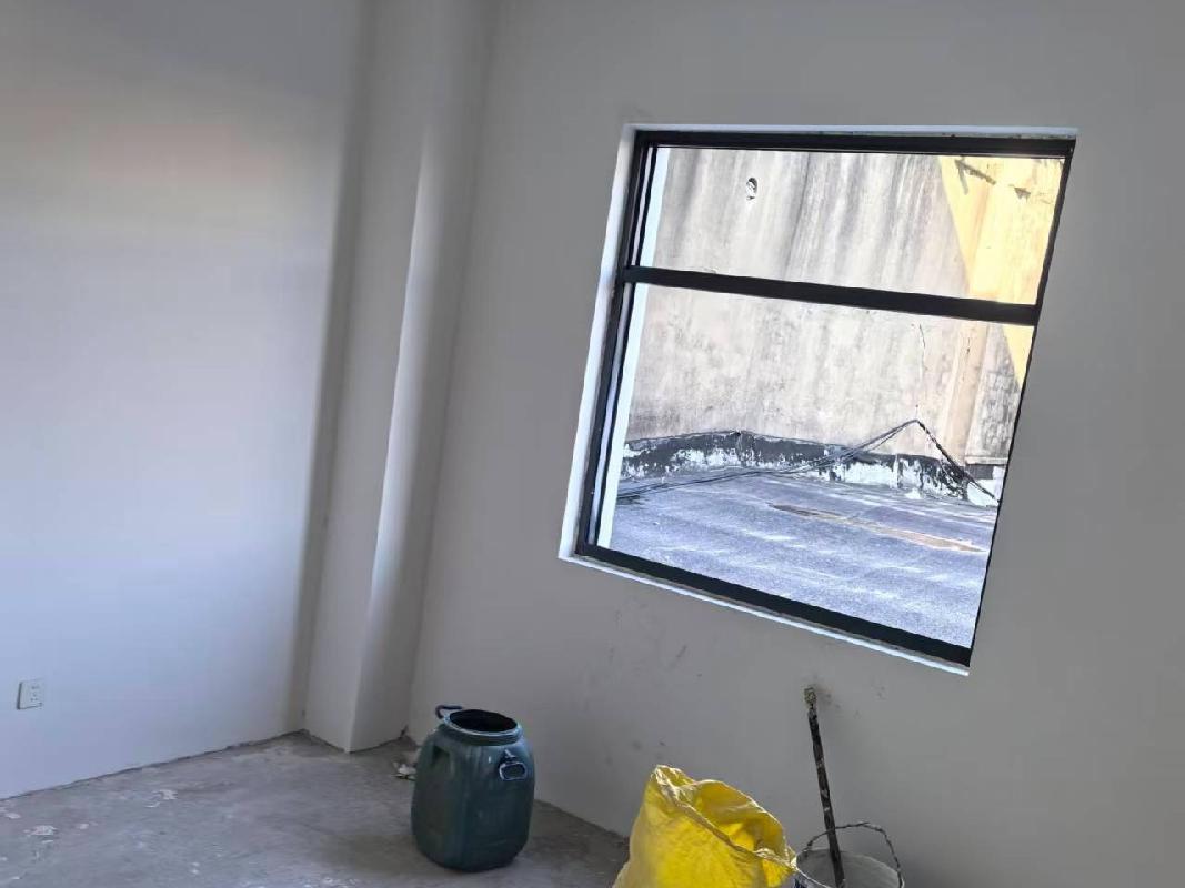 阜阳市颍泉区三里湾批发市场D区302-310室等9套住宅房产转让公告