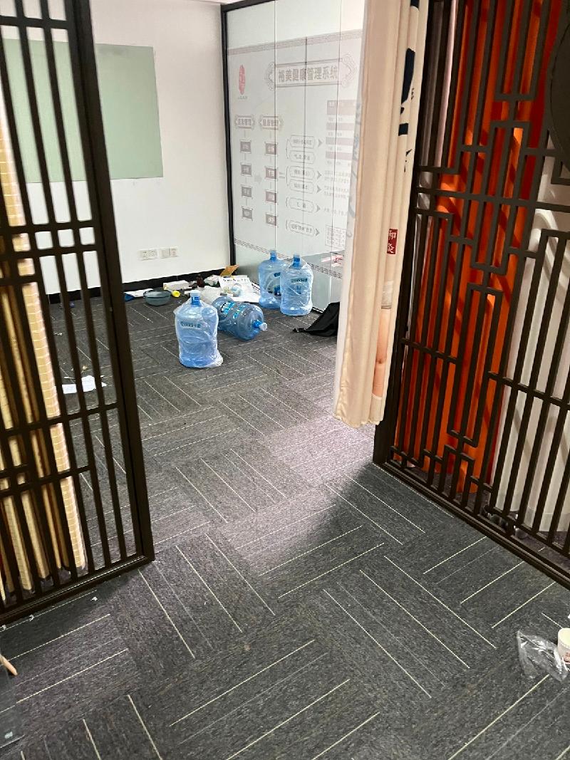 江苏省商务厅机关服务中心位于中山南路288号11处房屋公开招租