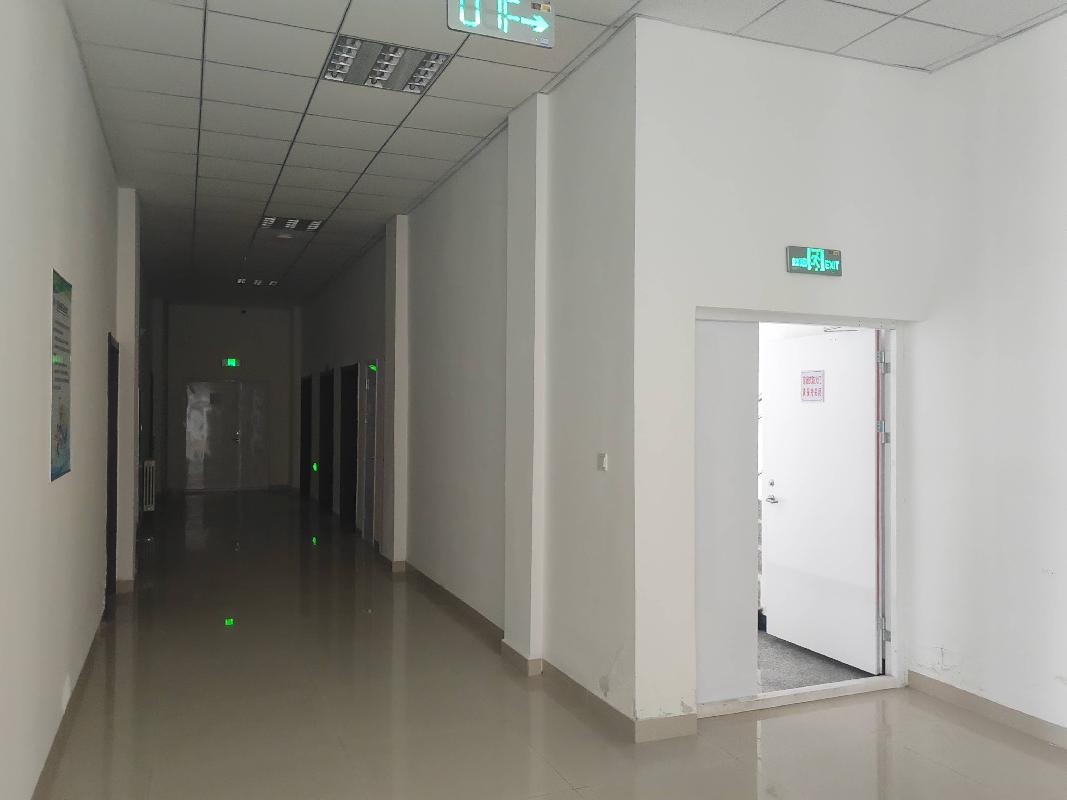 察哈尔右翼前旗屠宰冷链加工厂涉及的地上建筑物、构筑物及其他附属设施公开转让（乌兰察布市苏集银盾国际物流有限责任公司）	(国资监测编号GR2025NM1008323)