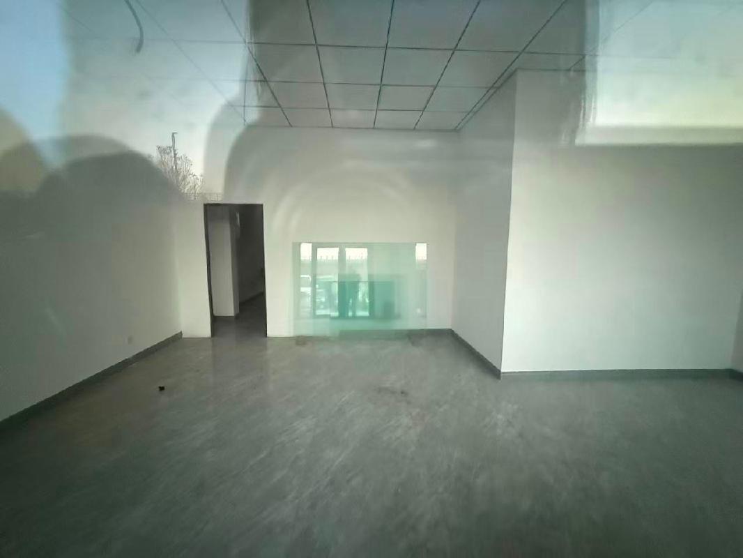 呼和浩特市新城区中交·上东国际商业二期1#底商1-1011双层转让询价项目