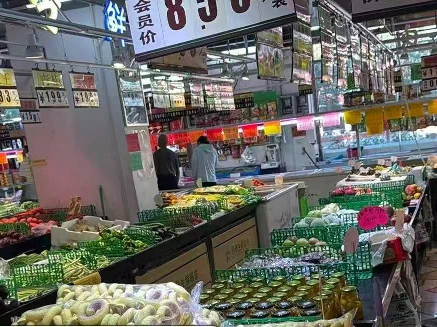 包头市昆区友谊大街和三八路交界处房产出租