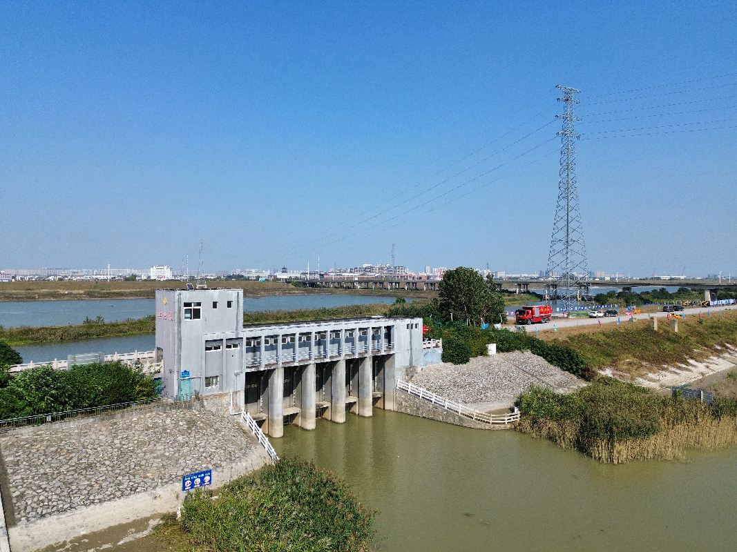 两座构筑物工程主体（清安河穿堤涵洞、渠北闸）、启闭机房及机器设备等一批报废资产整体公开转让(国资监测编号GR2025JS1007730)