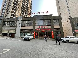 桂阳县培才路金桂世纪城临街34个门面出租