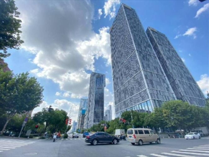 南京市建邺区庐山路242号金融城2号楼29层办公用房以及车位出租(国资监测编号GR2025JS1007774-3)