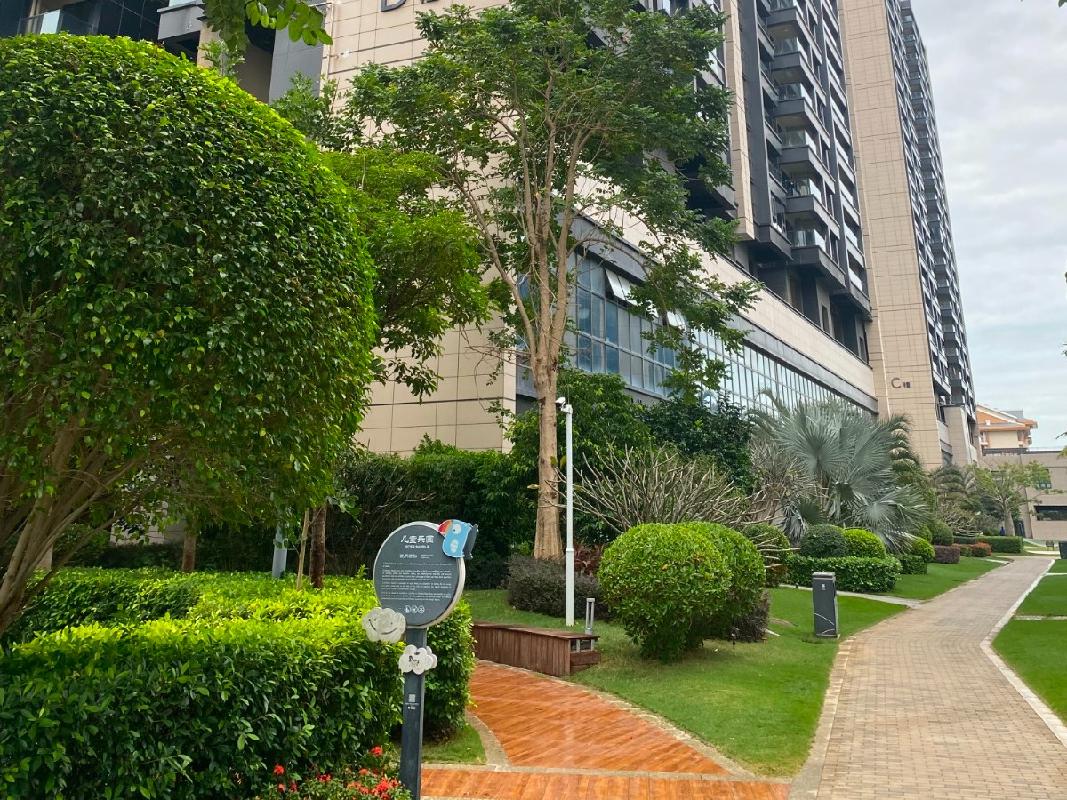 海南省三亚市天涯区凤凰路妙林田洋“三亚景园城”D幢2单元15套住宅房产转让公告