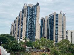 海南省三亚市天涯区凤凰路妙林田洋“三亚景园城”D幢2单元15套住宅房产转让公告