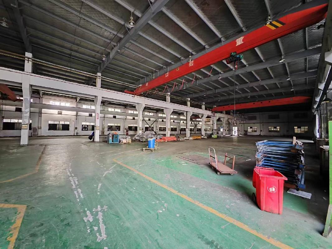 [常州市]常州市新北区环保十路18号房地产及附属设施（国有工业用地17628.5平方米、有证房屋面积8813平方米、无证面积2406平方米）