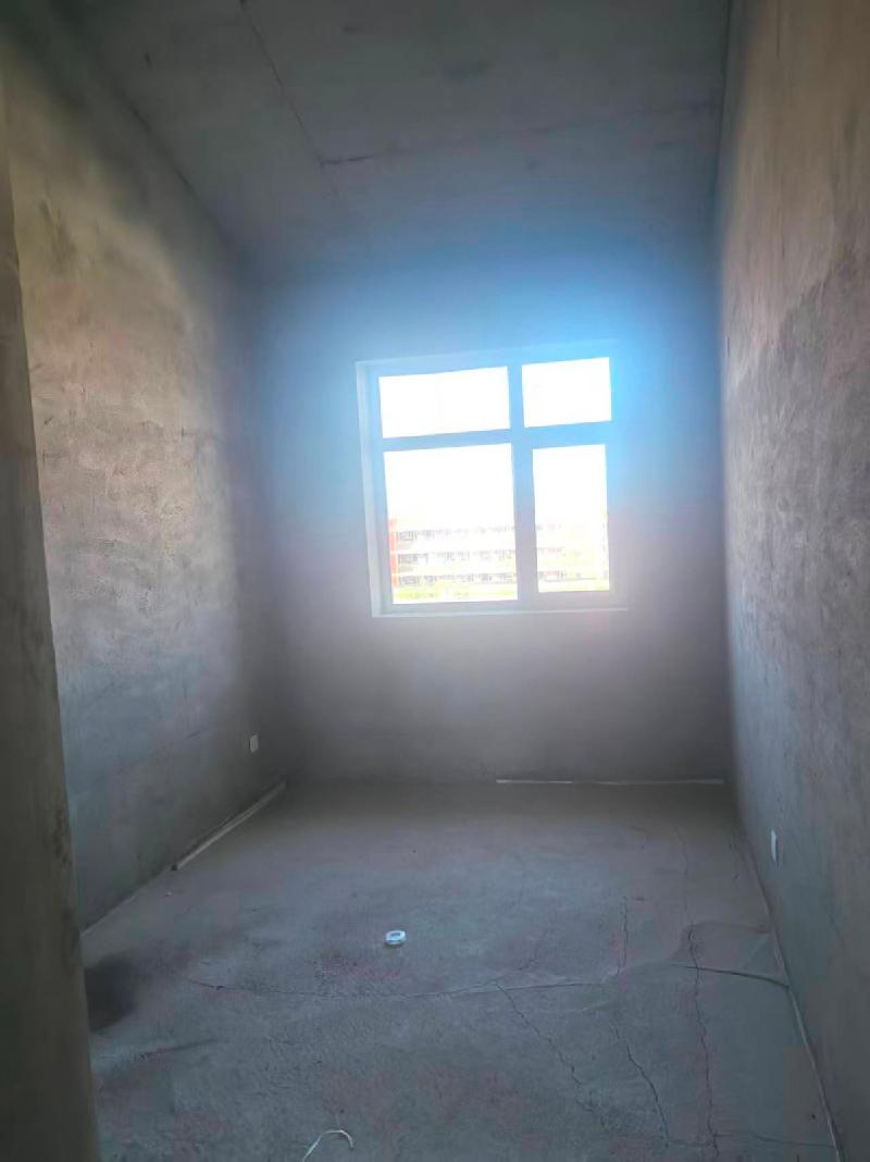 内蒙古自治区呼和浩特市和林格尔县卓越新城小区2#-4-602询价项目