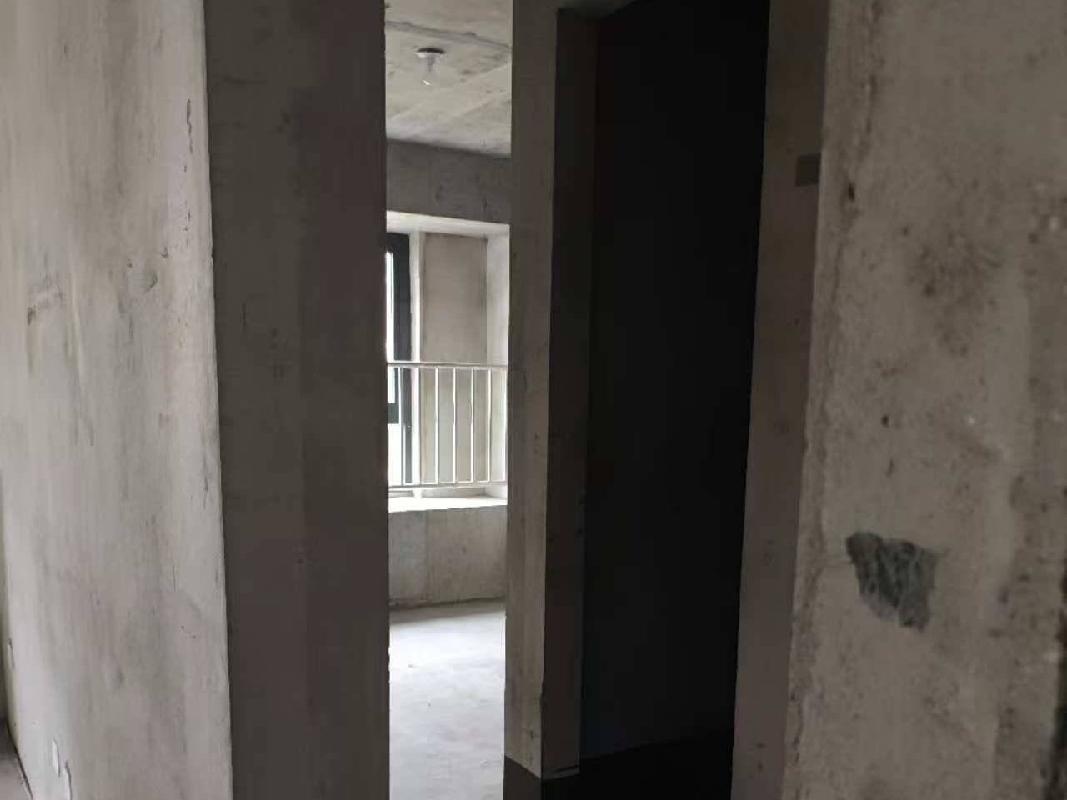 安康高新区中梁宸院14幢1单元4层402号房产转让项目(再次挂牌)(国资监测编号GR2025JS1007863-2)