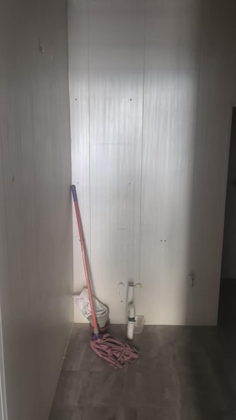 内蒙古自治区呼和浩特市察素齐镇呼包路南全胜路西老干局商住楼12号门市询价项目