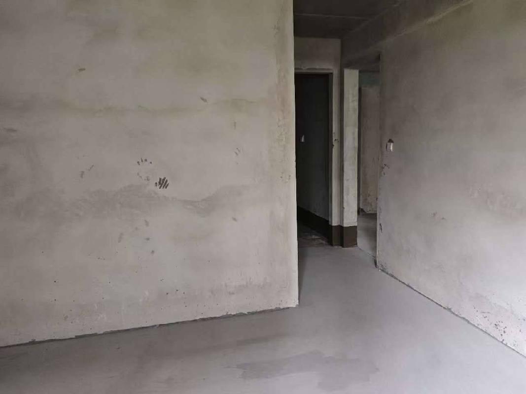 安康高新区中梁宸院14幢1单元4层402号房产转让项目(再次挂牌)(国资监测编号GR2025JS1007863-2)