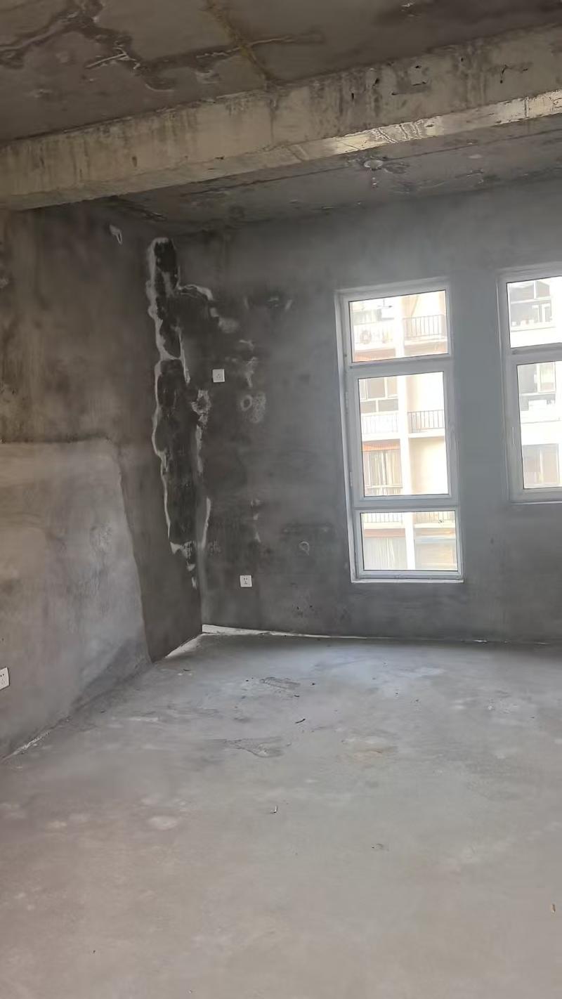 内蒙古自治区呼和浩特市察素齐镇工农兵路水晶城小区住宅一期47-1-101、47-1-102、47-1-103、51-1-102、51-1-103询价项目