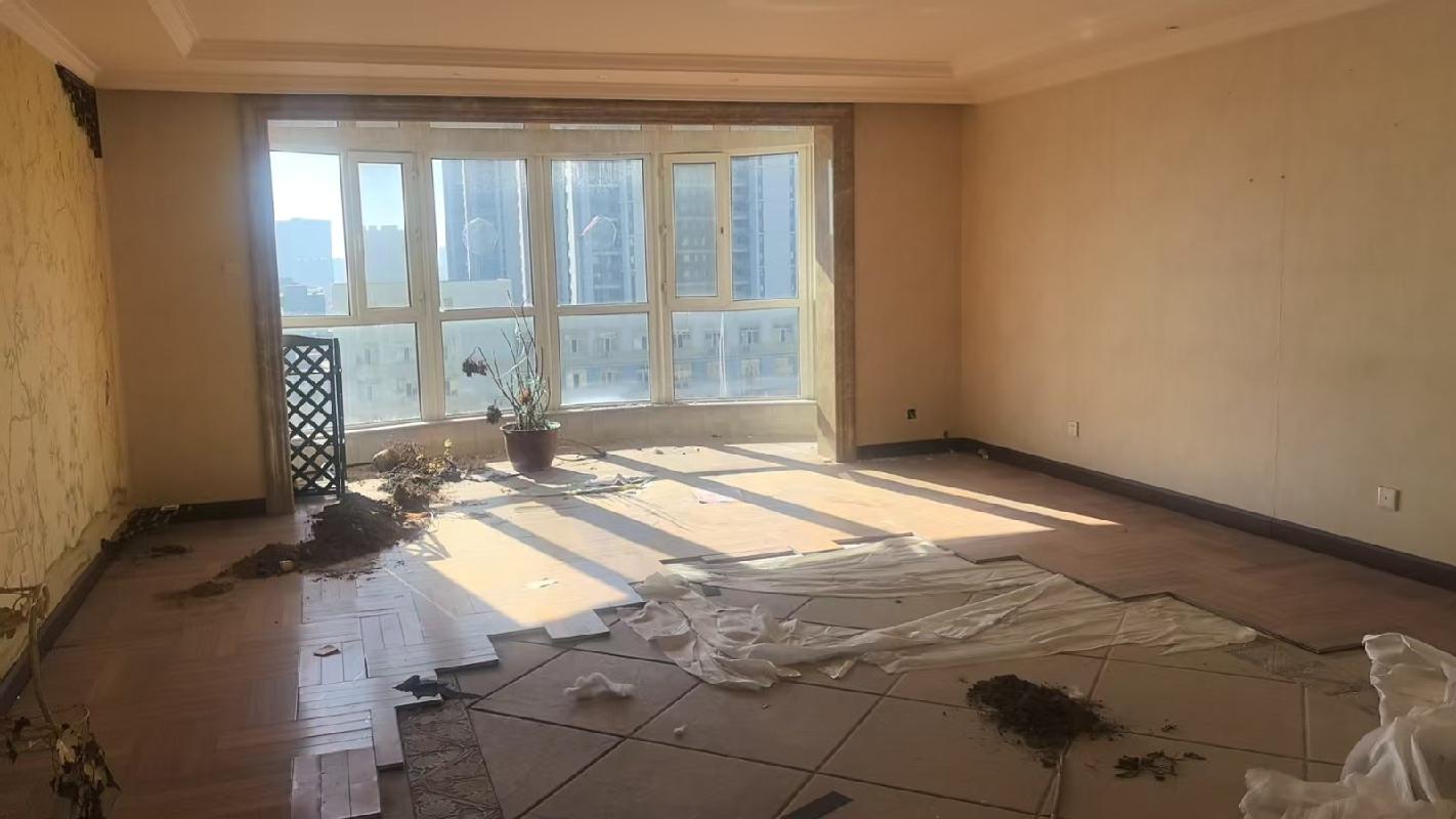 内蒙古自治区呼和浩特市回民区锡林南路39号都市华庭丽景阁20层A座2001号、B座4层401号（共2处）询价项目