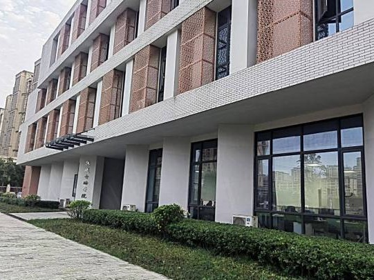 安徽工程大学国际工程师学院校区创业孵化中心2#楼1层102-105号科研用房出租公告(国资监测编号GR2025AH2003078)