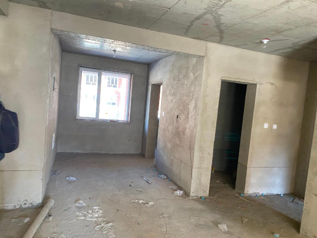 内蒙古自治区呼和浩特市和林县卓越新城15号楼1单元601室询价项目